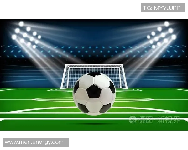 足球闪光点燃激情赛场青春梦想与团队精神交织的传奇之旅